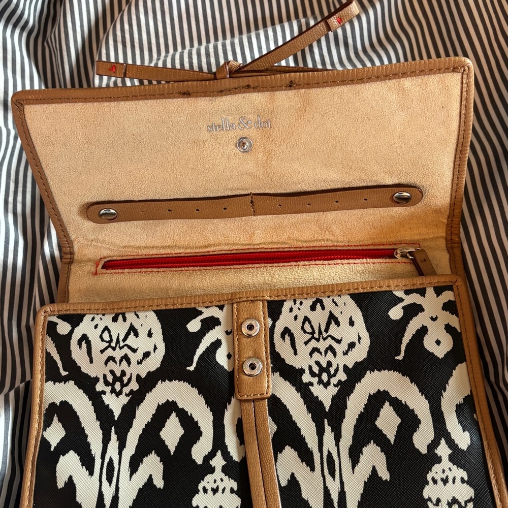 Stella & Dot Ikat Print Travel Jewelry Organizer View 6